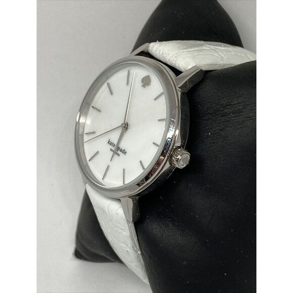 Kate Spade New York Metro 0155 Women\'s White Leather Analog Dial Watch MP601 main image 9